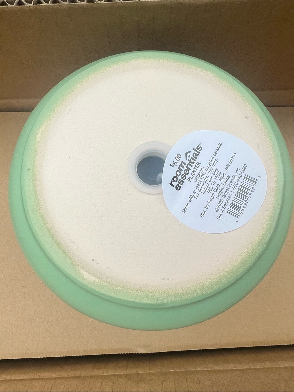 Mint Green Ribbed Ceramic Planter - Picture 3 of 3